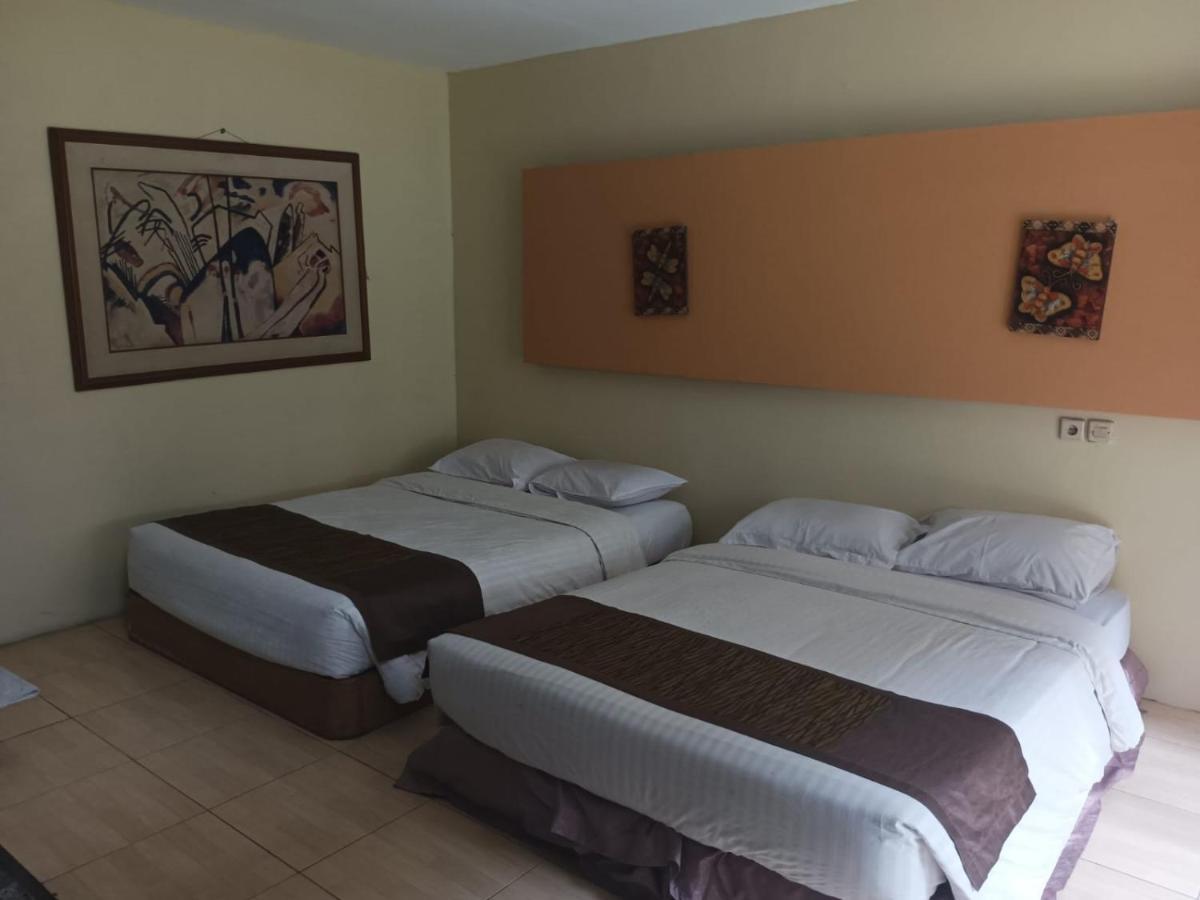 The Village Resort Bogor Esterno foto