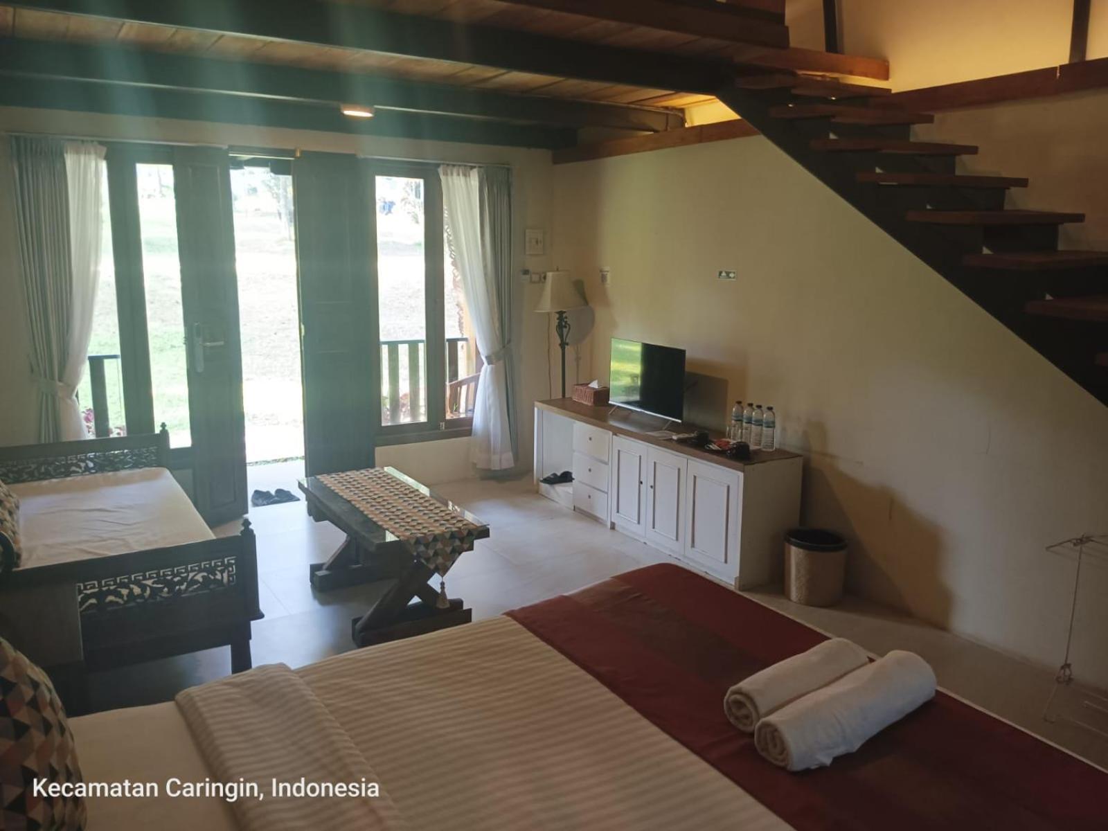 The Village Resort Bogor Esterno foto