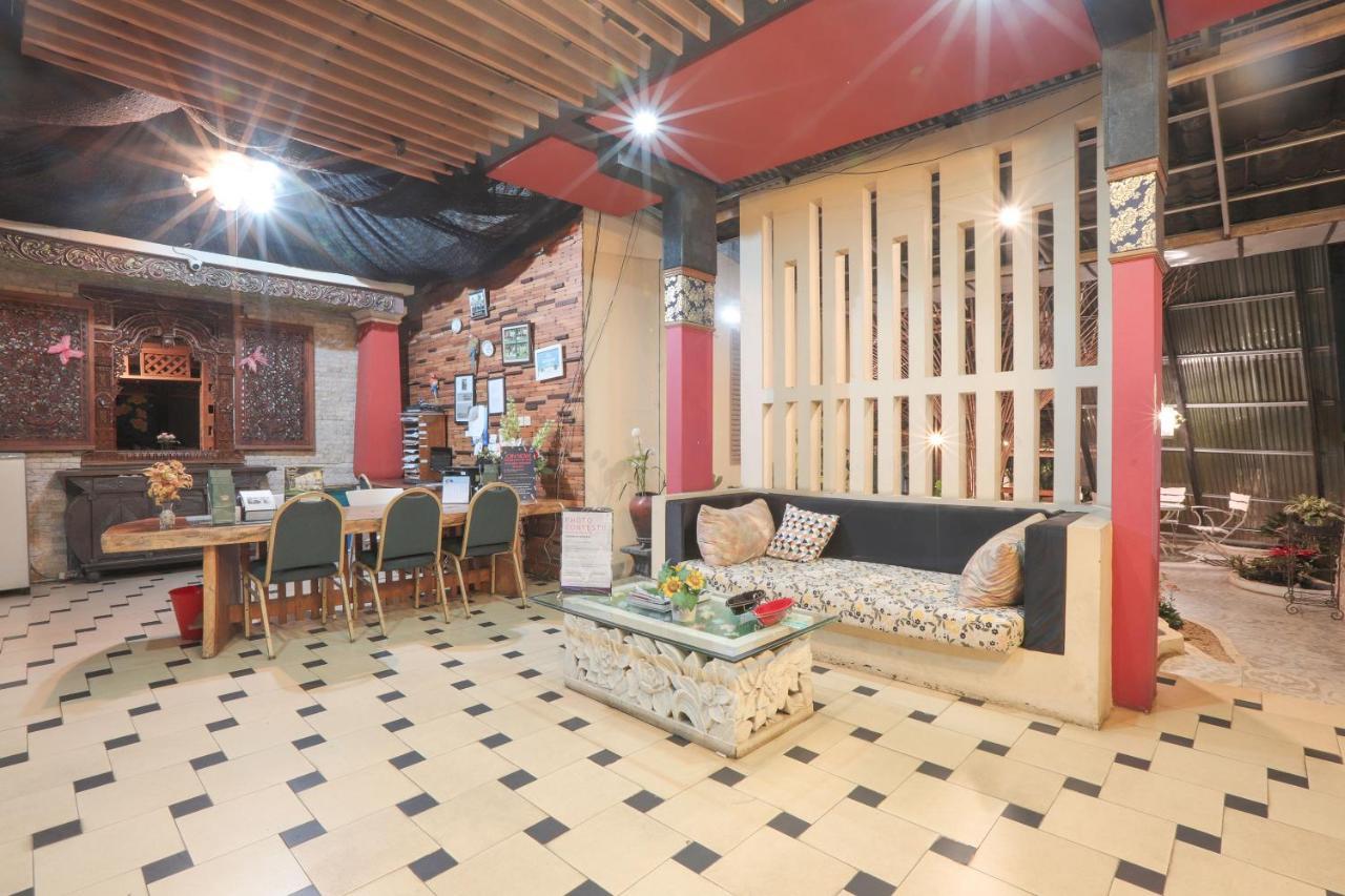 The Village Resort Bogor Esterno foto